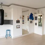Amber Apartman Binz